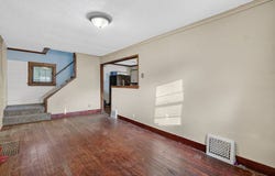 216 Keck Avenue, Aurora, IL 60505