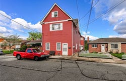 222 Adrian Ave, Trafford, PA 15085