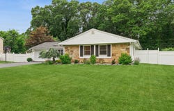 16 Parson Drive, Stony Brook, NY 11790