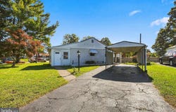 2105 N BENT Lane, ASTON, PA 19014