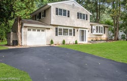 52 Ryders Lane, East Brunswick, NJ 08816