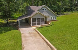 319 Rogers Avenue, BRUCE, MS 38915
