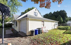 15 DREXEL Road, HATBORO, PA 19040