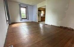 810 Cedar St, Webster City, IA 50595