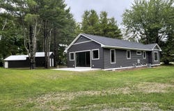 8279 Cherry Avenue, Rapid City, MI 49676