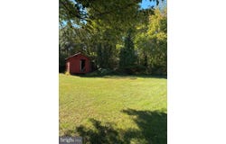 8270 EDWIN RAYNOR Boulevard, PASADENA, MD 21122