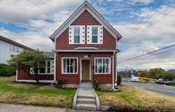 500 COWLITZ Way, Kelso, WA 98626