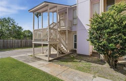 6702 Everhart, Corpus Christi, TX 78413