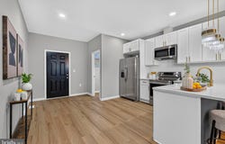810 N CAREY Street, BALTIMORE, MD 21217