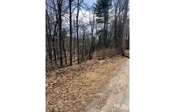 14 Old Country Road, Sparrowbush, NY 12780