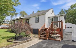 2525 Colfax Street, Gary, IN 46406
