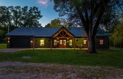 33 CARLISLE CIRCLE, Oakland, AR 72661