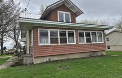 112 E Strait Street, Gilman, IA 50106