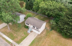 2822 Risdale Avenue, Lansing, MI 48911