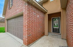 13464 Autumn Run Dr, Walker, LA 70785
