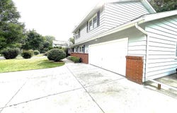 3000 Canterbury, Midland, MI 48642