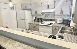 18 Pheasant Meadow Dr, Smithville, NJ 08205