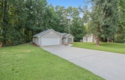 176 Chipper Lane, Rockmart, GA 30153