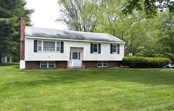 156 Center Bridge Rd, Lancaster, MA 01523