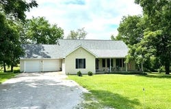 13830 E Musket Road, Nevada, MO 64772