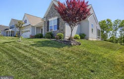 2717 PIN OAK Drive, HARRISBURG, PA 17112