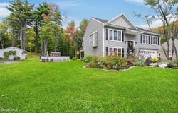 562 Ny Highway 355, Wynantskill, NY 12198