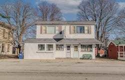 407 Third St, Howe, IN 46746