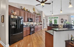 242 KENSINGTON DR, ELKTON, VA 22827