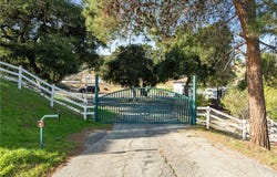 29826 Arroyo Oak, Castaic, CA 91384