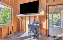 48 MEADOW LN, NELLYSFORD, VA 22958