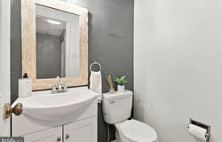 5 E HART Street, WINCHESTER, VA 22601