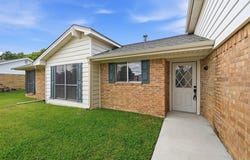 2110 Oak Creek Circle, Sherman, TX 75092