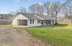 35 E Lincoln Drive, Brookhaven, MS 39601