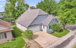 7 Prahls Drive, Neoga, IL 62447