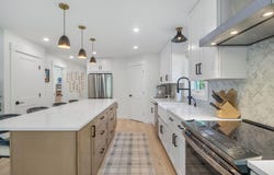 5 Taylor Lane, Kennebunk, ME 04043