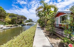232 Howland Canal, Venice, CA 90291