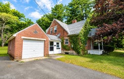 20 Prospect St, Dalton, MA 01226