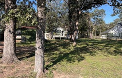 242 Shadow Oak Dr, Bastrop, TX 78602