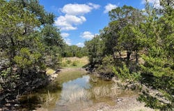 992, Blanco, TX 78606
