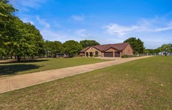 17909 Terrace Dr, Kemp, TX 75143