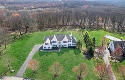16 Southwind Dr, Mount Olive Twp., NJ 07836-9734