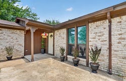 624 Hallvale Drive, White Settlement, TX 76108