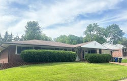 1939 Pickfair Drive, St Louis, MO 63146