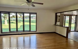 692 E Pilgrim Drive, Saginaw, MI 48638