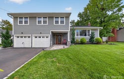 9 Nightingale Street, Edison, NJ 08820