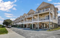 818 N New River Drive, Surf City, NC 28445