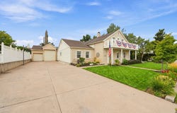 262 E CENTER St, Bountiful, UT 84010