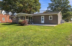 1010 S Broadway Street, New Philadelphia, OH 44663