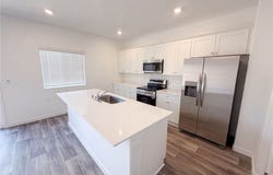 3267 Carambola, Clovis, CA 93619