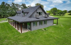 7554 S Farris Rd, Atoka, OK 74525